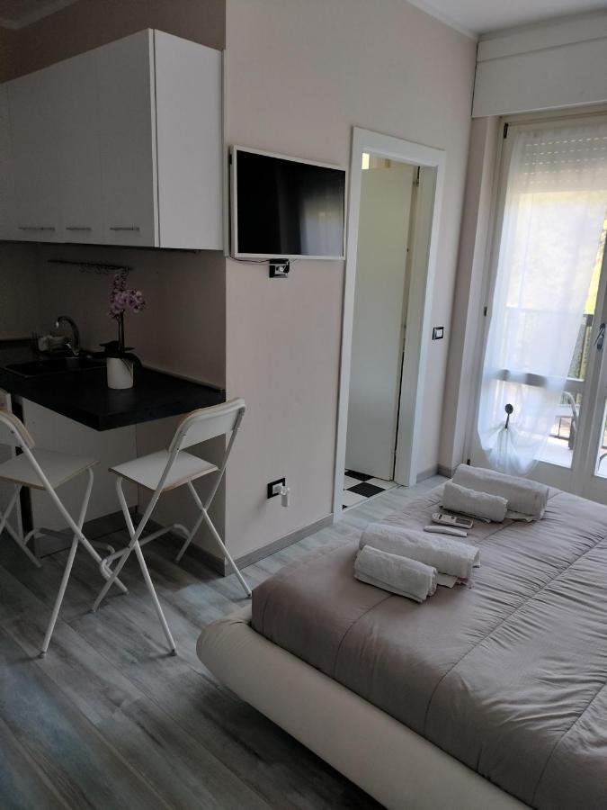 Residence Villa Alba Room Nr 415 Gardone Riviera Bagian luar foto